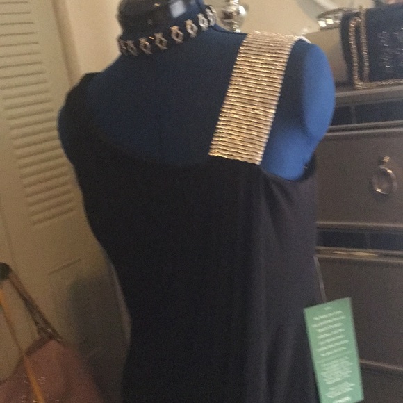 dj jazz Dresses & Skirts - Stunning off shoulder